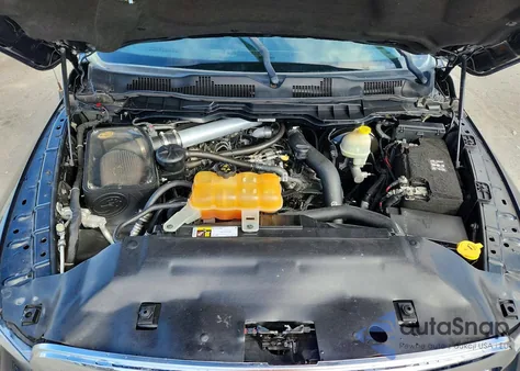 2015 Ram 1500 Laramie z USA, uszkodzony, nr VIN 1C6RR7VM9FS733881